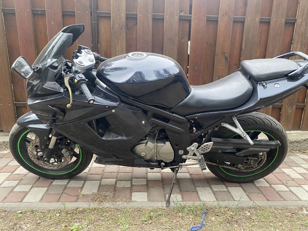 Продам Hyosung 650rr