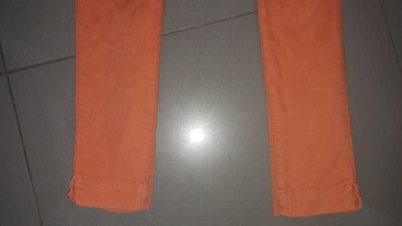 Pomarańczowe rurki cygaretki Zara na guziki M