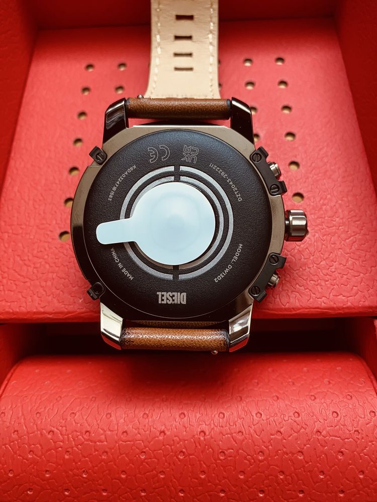 Diesel Смарт годинник Smartwatch Griffed DZT2042
