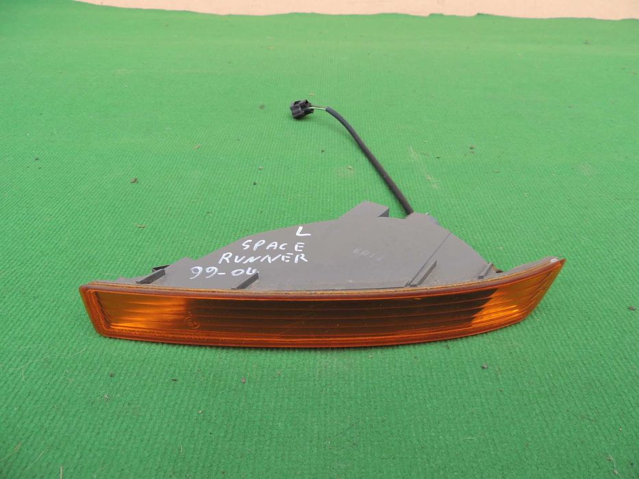 Kierunkowskaz przód przedni lewy Mitsubishi Space Runner 2 II 99,00-04