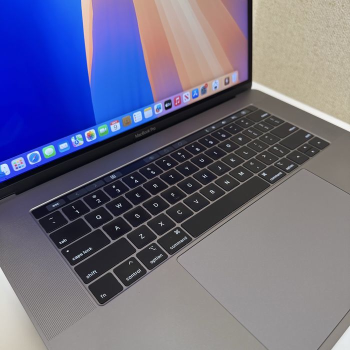MacBook Pro 15 2021 року i7, 512gb, 16gb