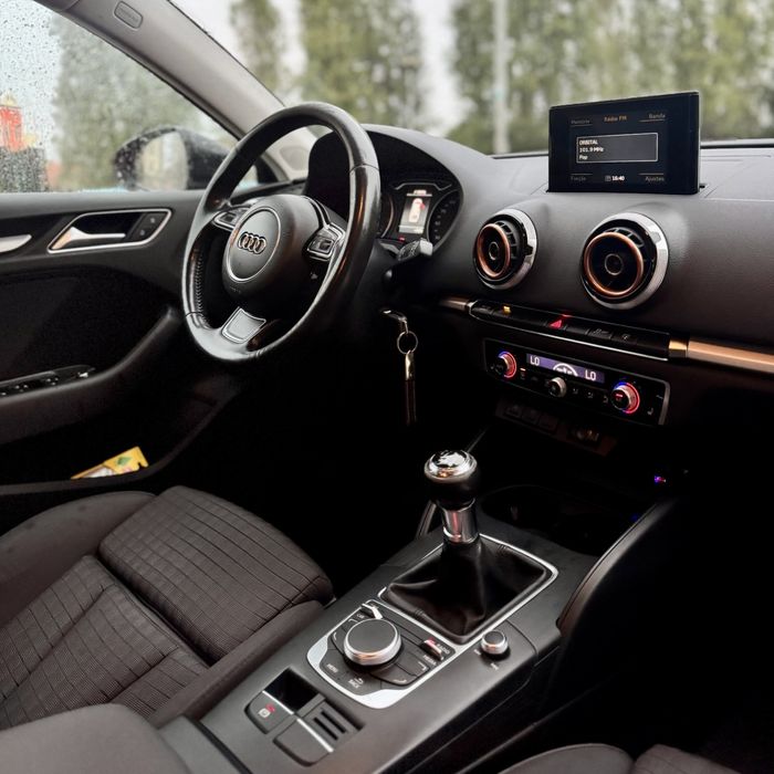 Audi A3 Sportback 1.6 TDi S-Line DESDE 179€