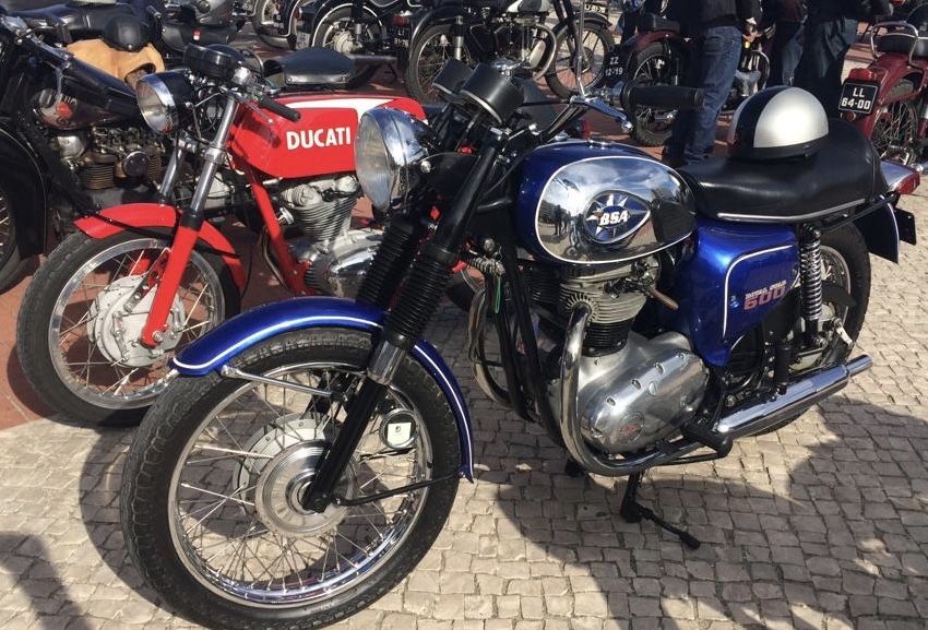 BSA  A50 Royal Star 500cc imaculada
