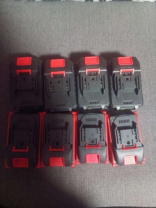 Акумулятор makita 18v 5/8.4/10