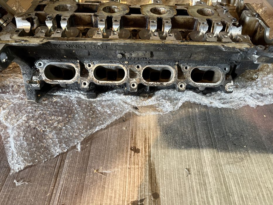 Głowica 2.0 ALT Audi wariator napinacz rozrządu części 2.0 ALT A6 C5