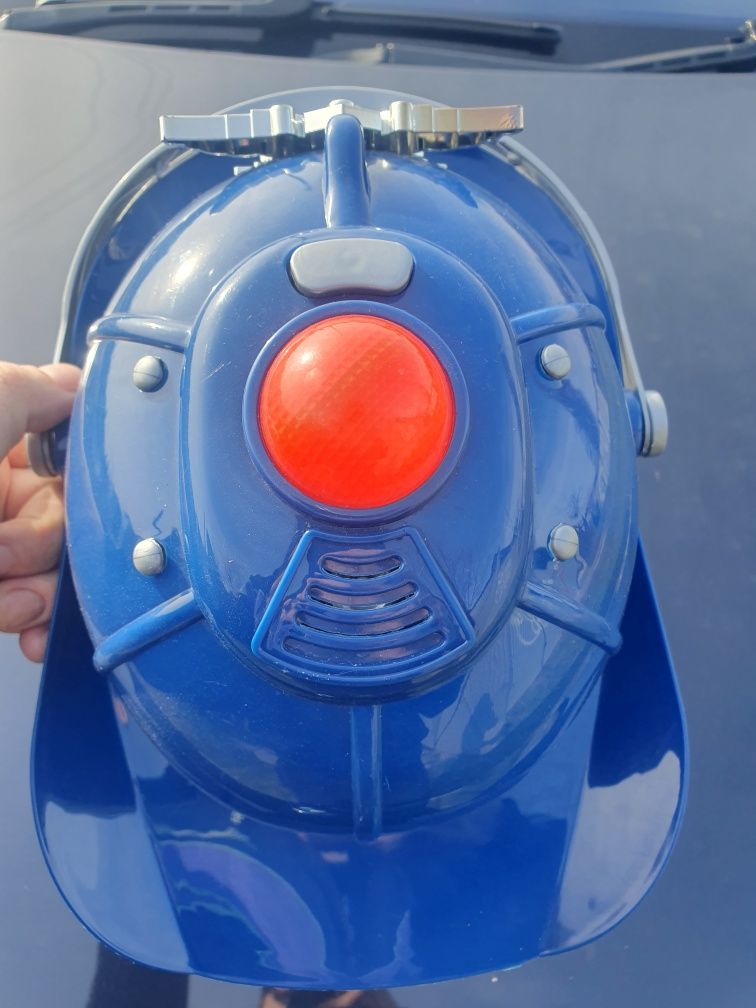 Kask do zabawy dziecięcy interaktywny hero bohater