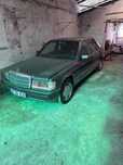 Mercedes 190D  usado precisa de bons retoques