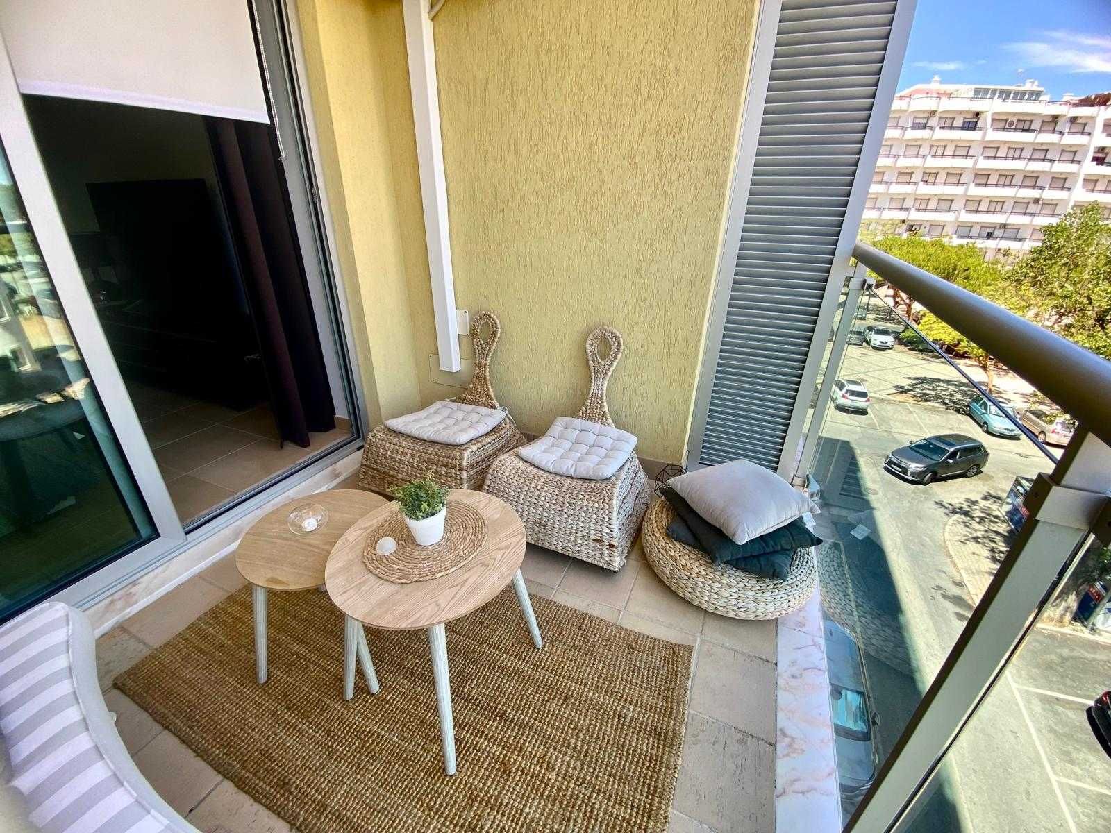 T1 no edifício Katavento com AC e Wi Fi - setembro!