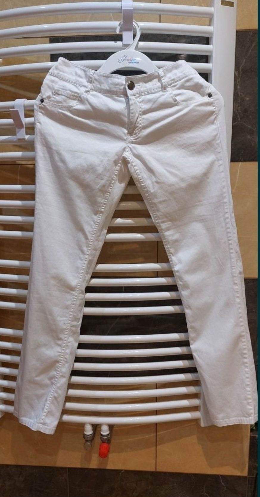 Spodnie Amisu  34