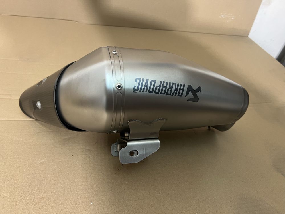 Akrapovic kompletyn uklad wydechowy kawasaki z650 ninja 650