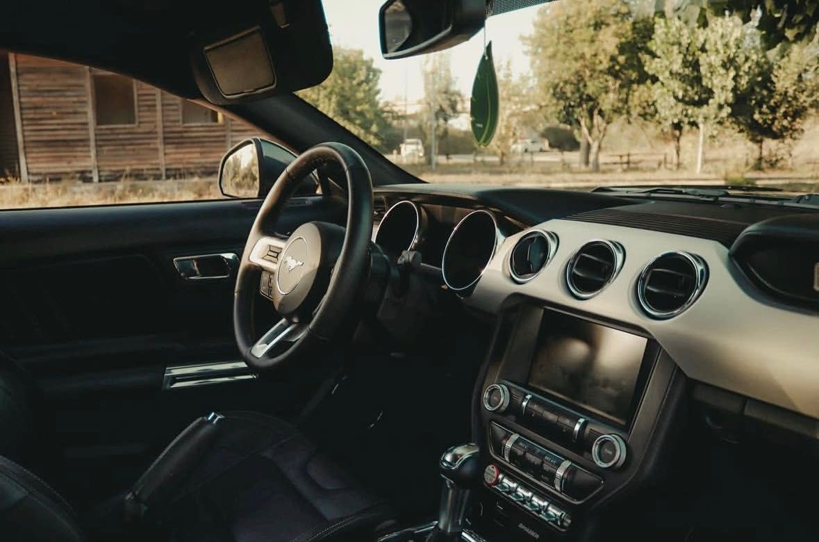 Aluguer de Mustang 2.3