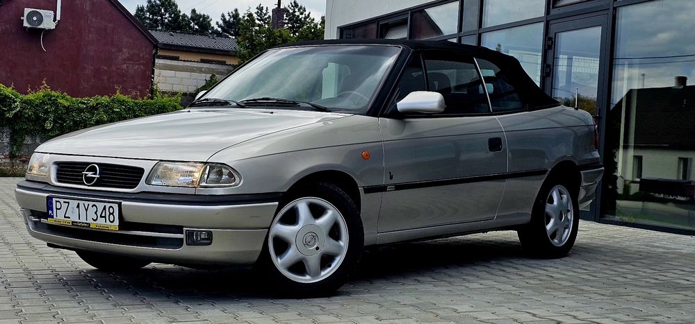 Opel astra kabrio 1.6 el. Dach