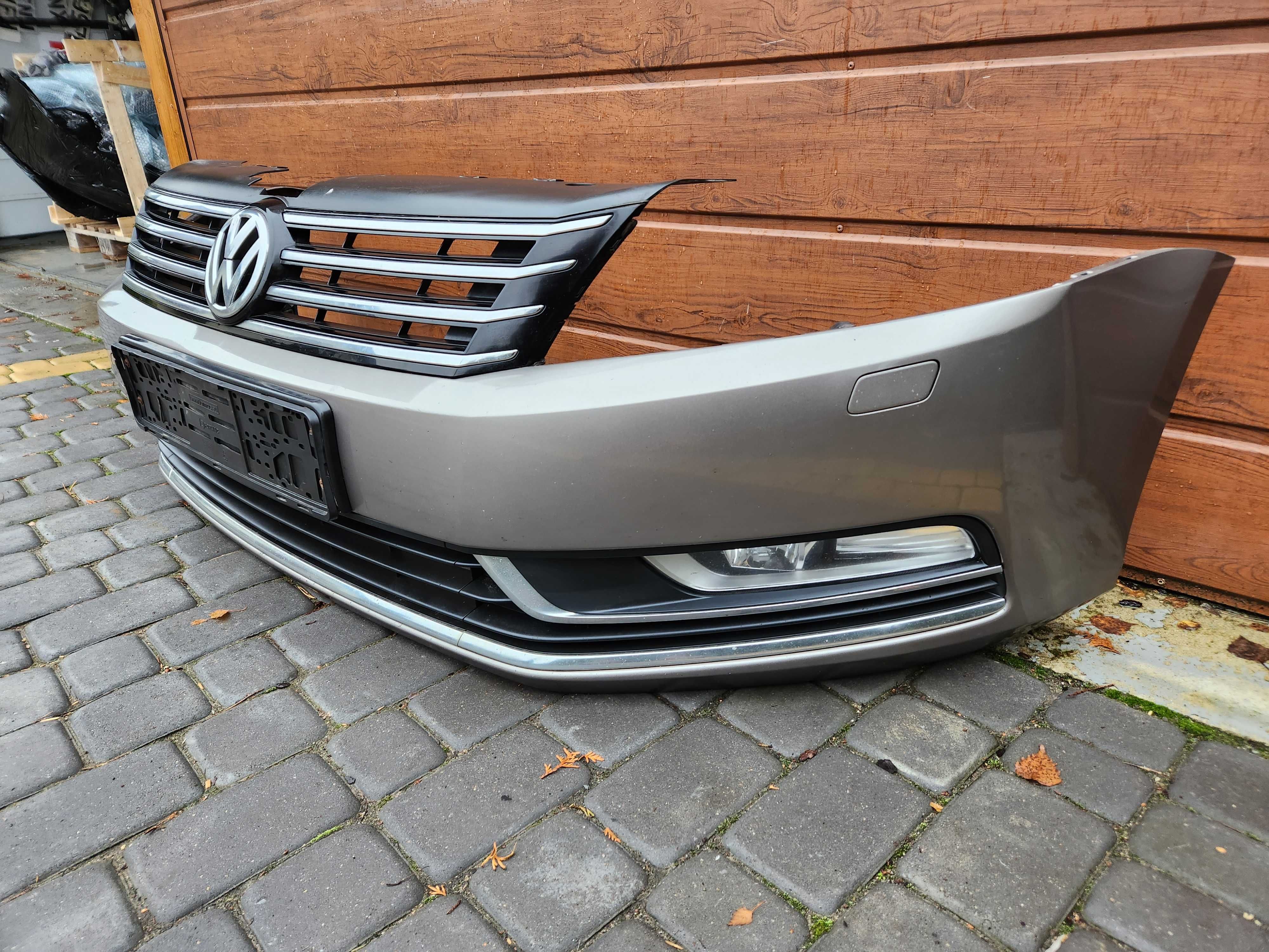 VW Volkswagen Passat B7 zderzak przedni przód xenon sprysk
