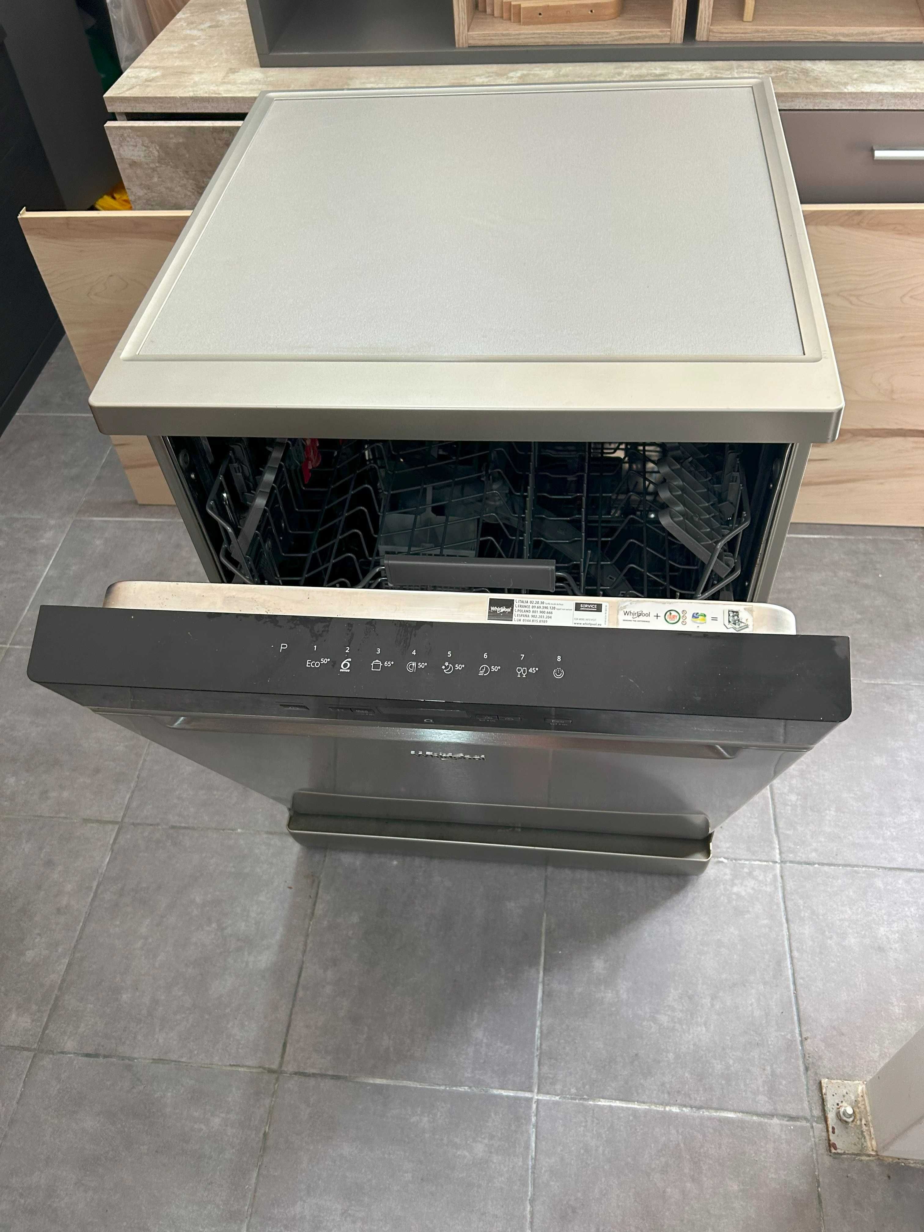 Máquina de Lavar Loiça Whirlpool 6th Sense