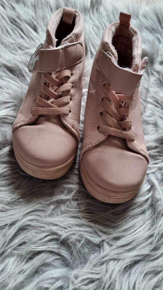 Buty przejściowe SINSAY 24