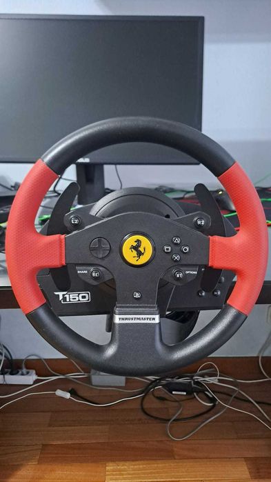 Volante + Pedais - Thrustmaster t150 Ferrari (Edição especial)