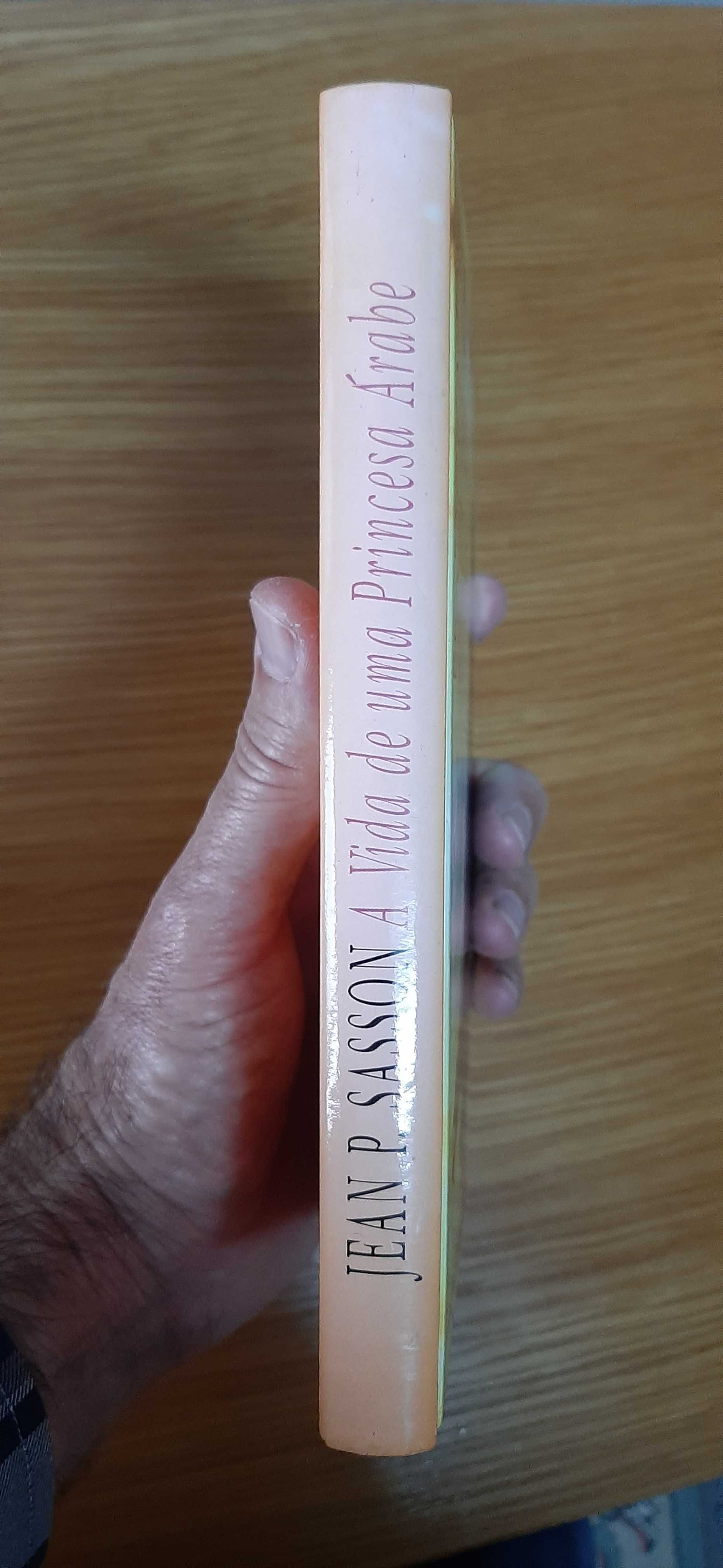 Livro "A Vida de uma Princesa Árabe" (Jean P. Sasson)