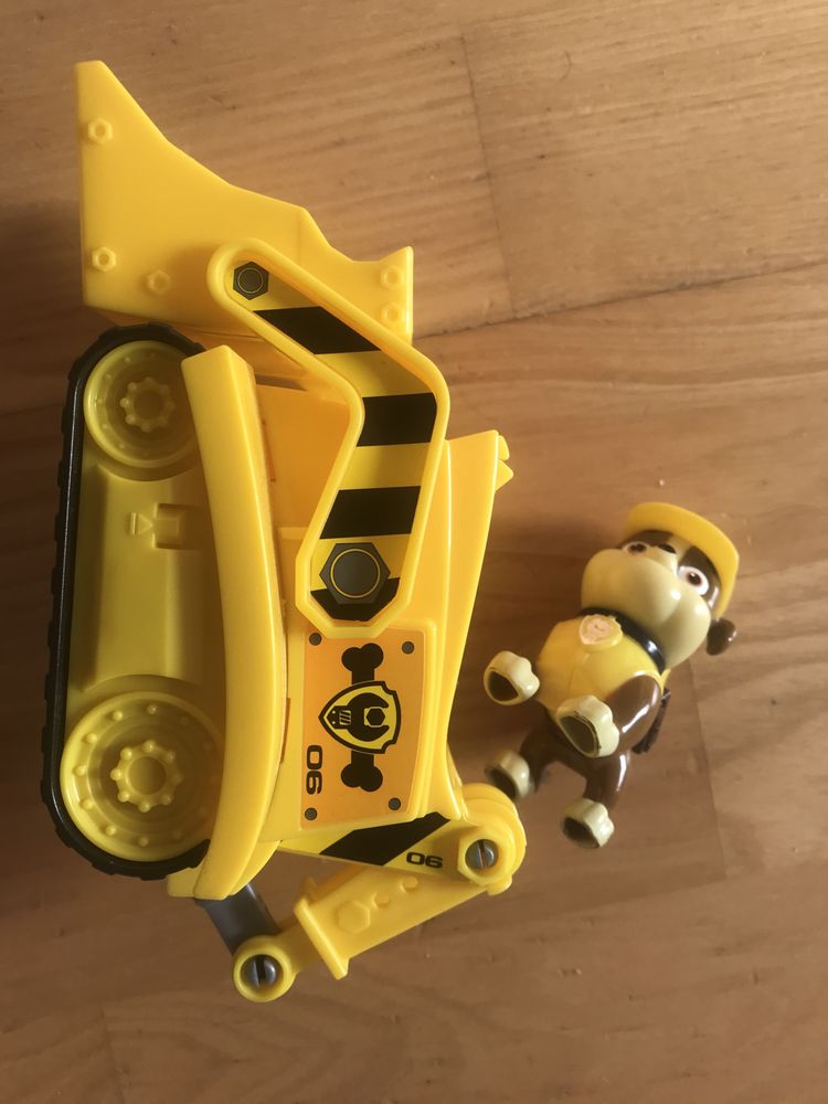 Pojazd buldożer koparka i figurka Rubble Psi patrol Spin Master Nowa