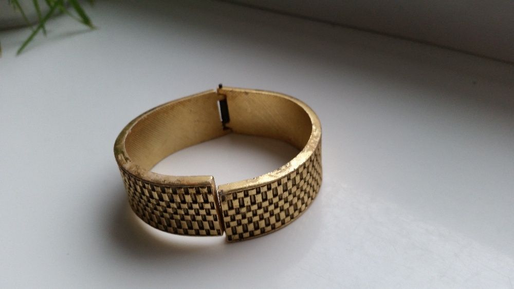 Bransoletka bransoleta na rękę złota metal metalowa biżuteria
