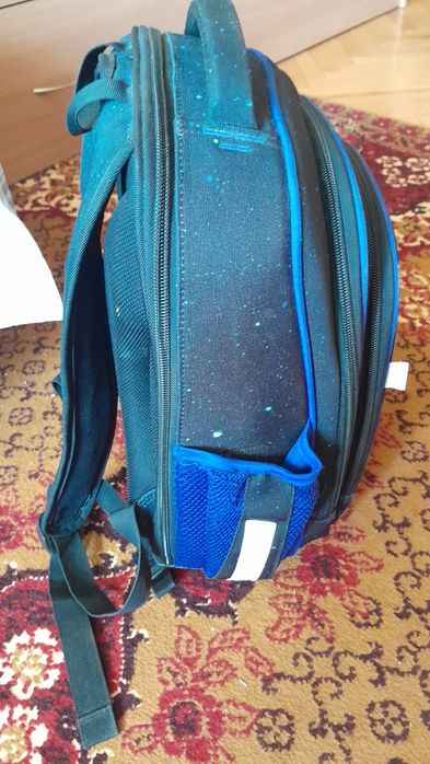 Продам рюкзак з ортопедичною спинкою