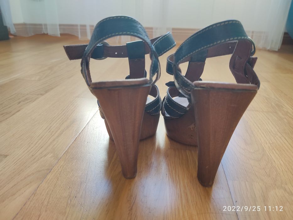 Sandália Foreva tamanho 35