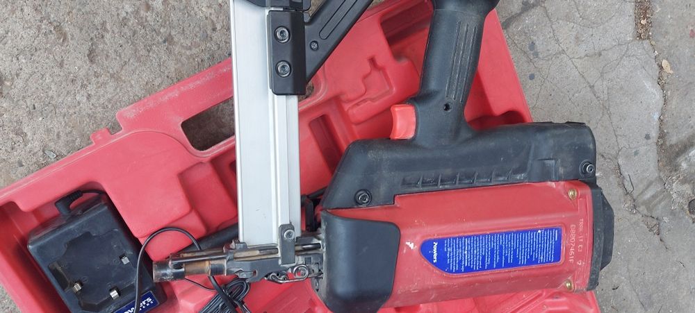 Gwoździarka Powers Trak