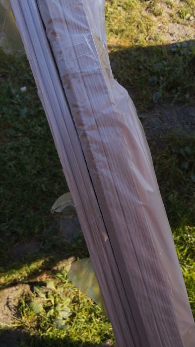 Двері міжкімнатні.Нові. Полотно 70 см, коробка, лиштва ,ручки,петлі.