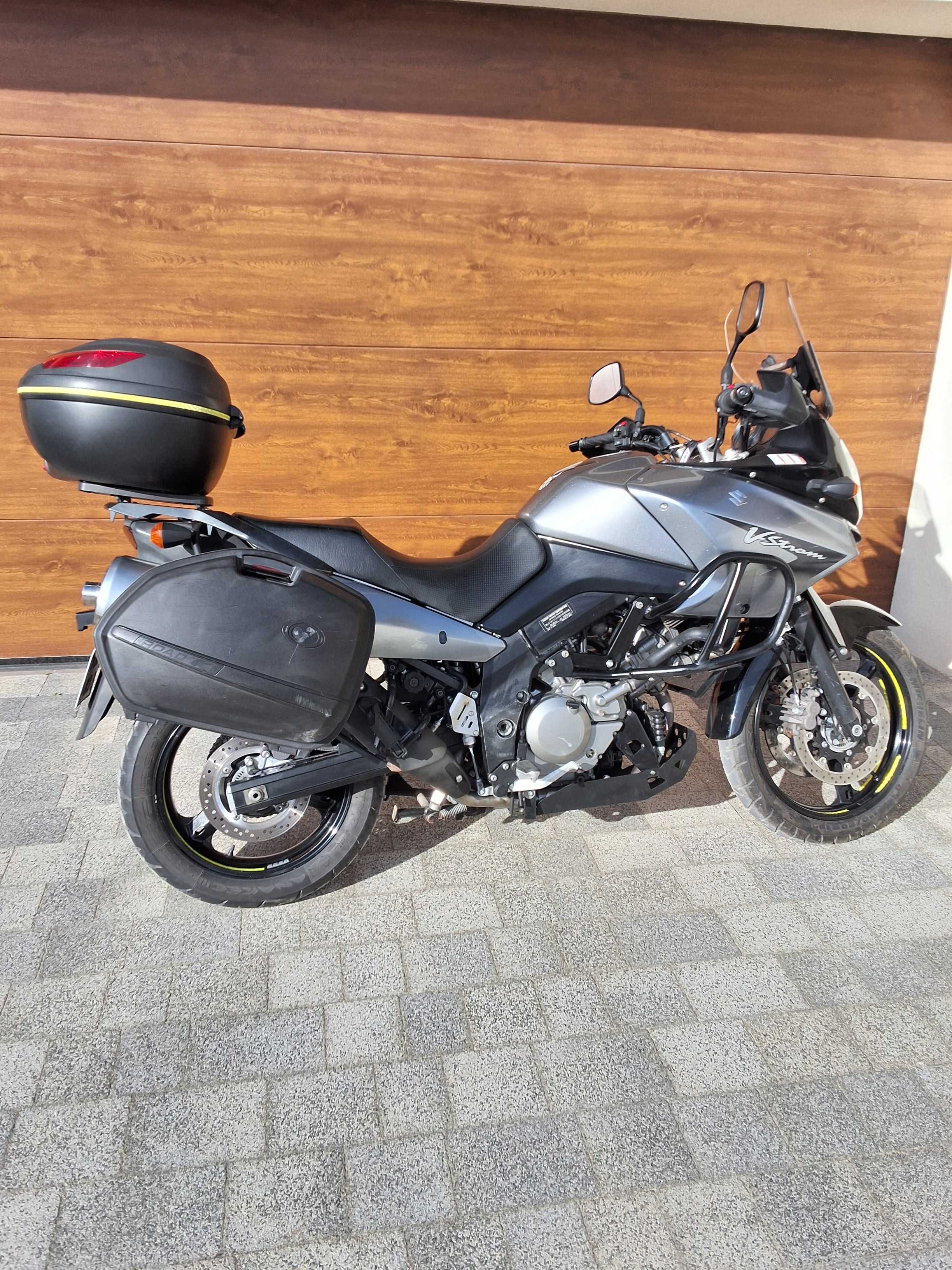 Suzuki V-Strom DL650 z ABS, przebieg 64200 km, na A2.