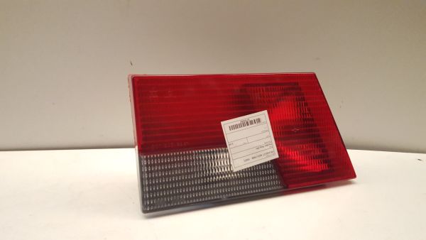 Farolim da mala esquerdo PEUGEOT 405 II (4B)