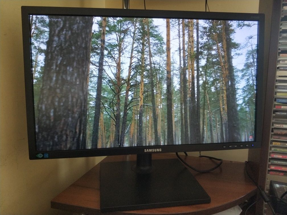 Монітор IPS Samsung 24" (S24Е650PL)