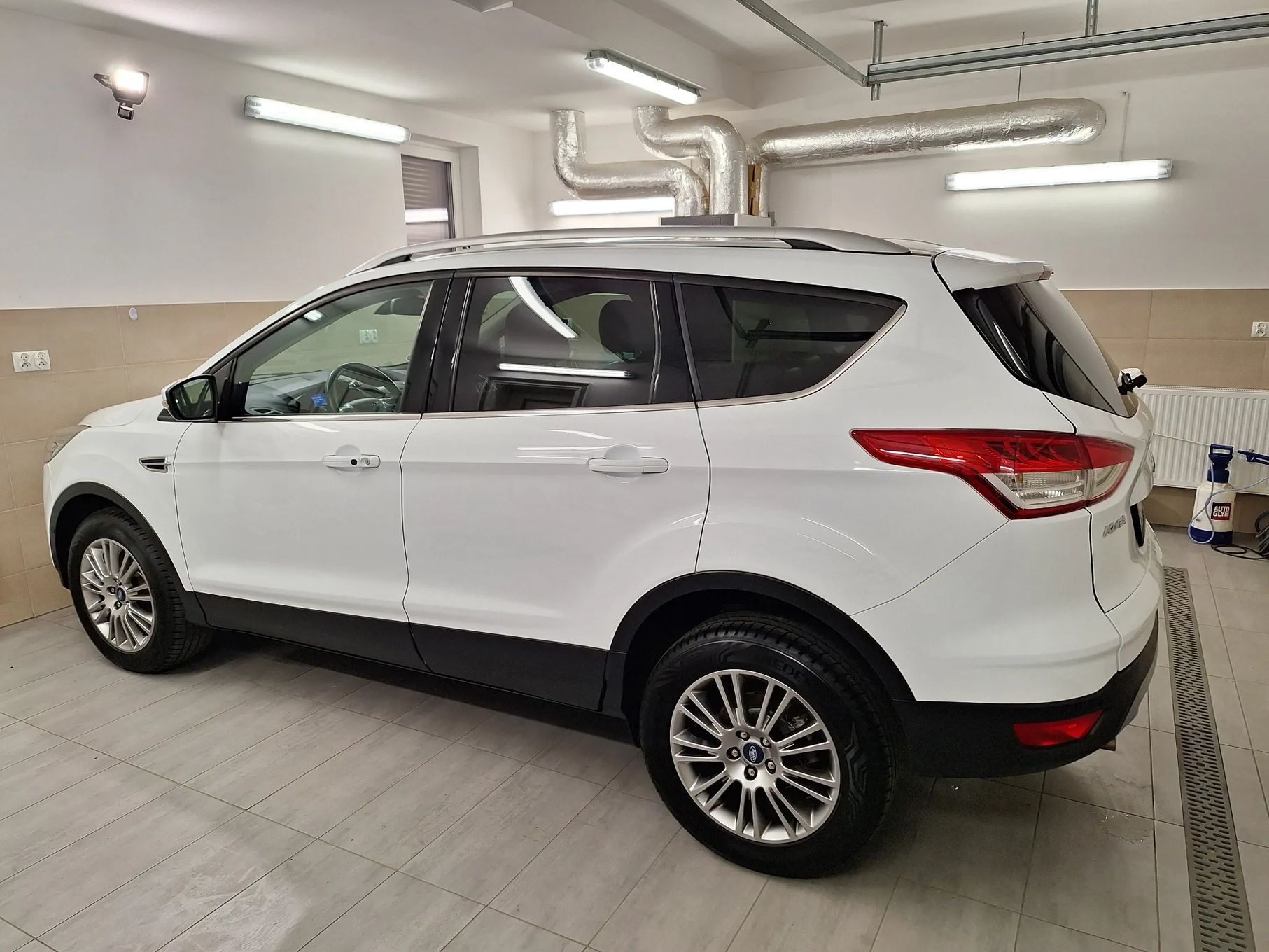 Ford Kuga 2.0 tdci 4x4 176 tys km led xenon panorama asystent parkowania śliczna