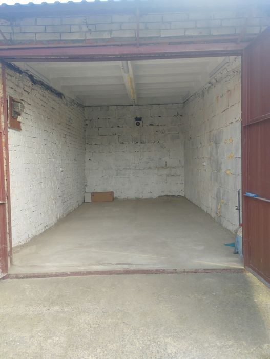 Оренда гаража під склад або автомобіль