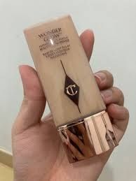 Charlotte Tilbury Wonder Glow Instant Soft-Focus Beauty Flash Base 
Wo