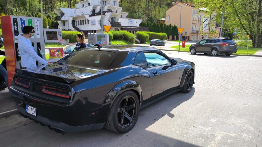 Dodge Challenger V8 auto do ślubu samochód na wesele do wynajecia