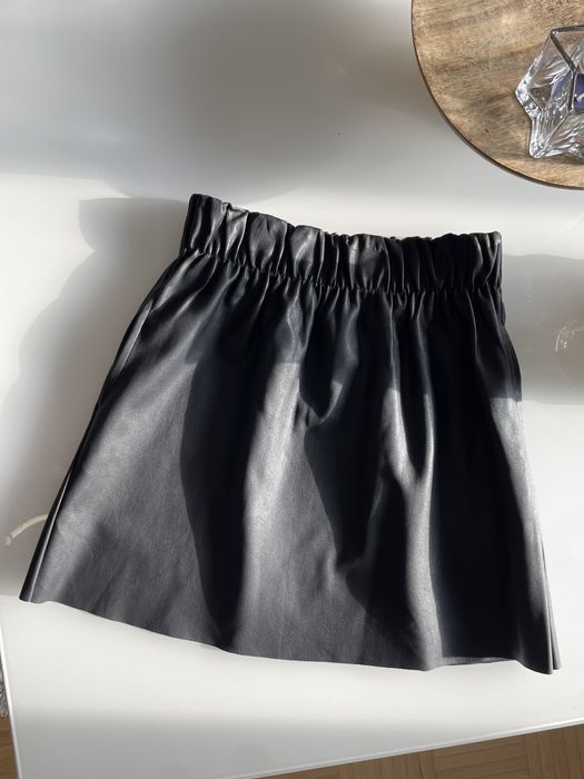 Spódnica  damska z eko skóry czarna Sinsay 36