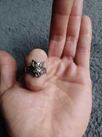 Ładny pierścionek z sową