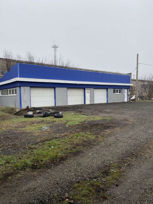 Сдам в аренду помещение под сто или склад