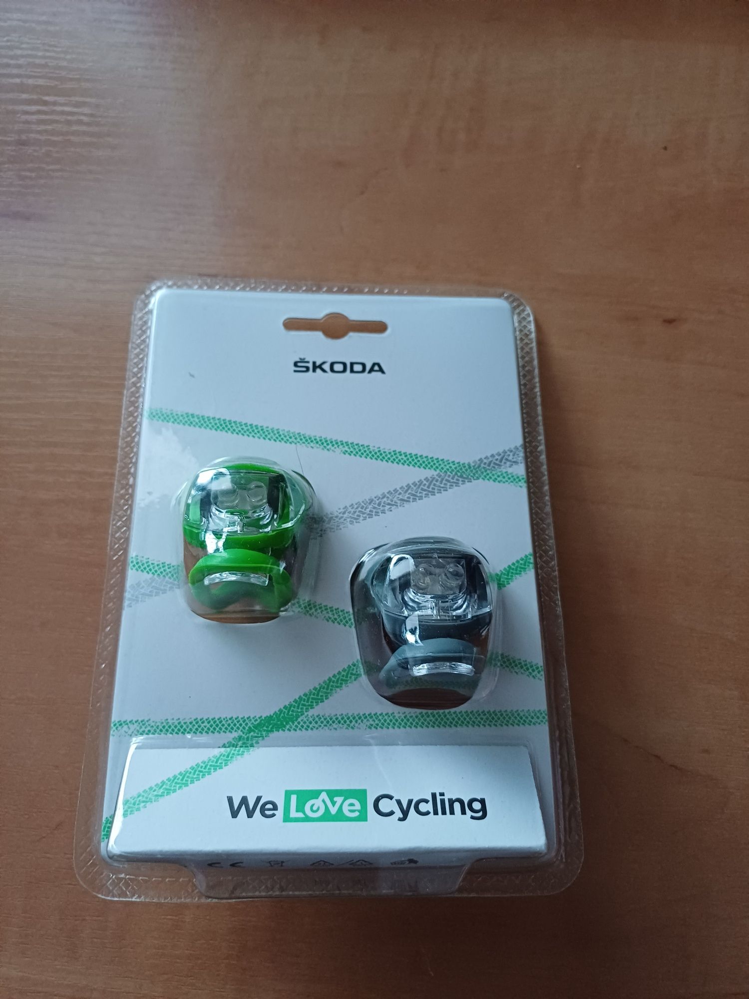 Oryginalne akcesoria rowerowe Skoda - bidon 0,5l, narzędzia, lampki