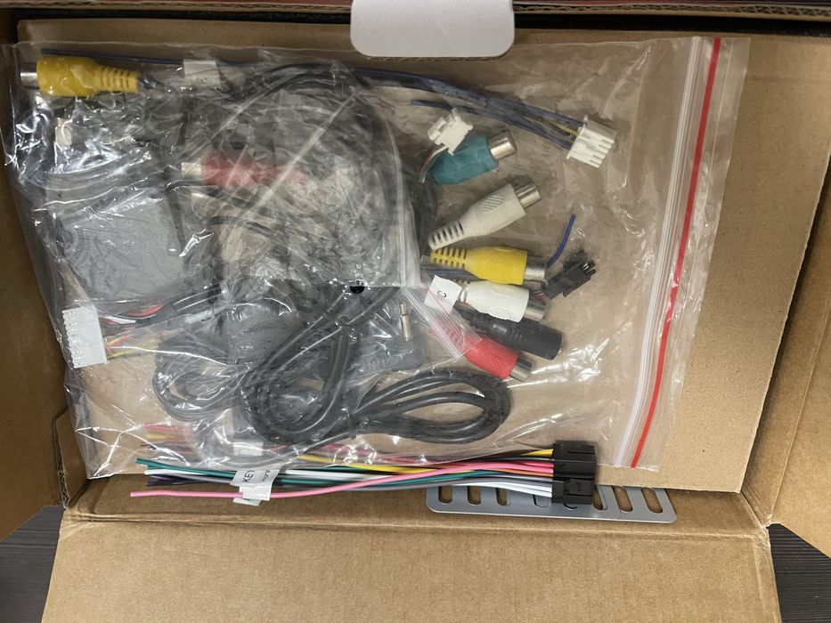 Автомагнитола 7/9 дюймов 3/32гб 8 Ядер Android 14 CarPlay/Android Auto