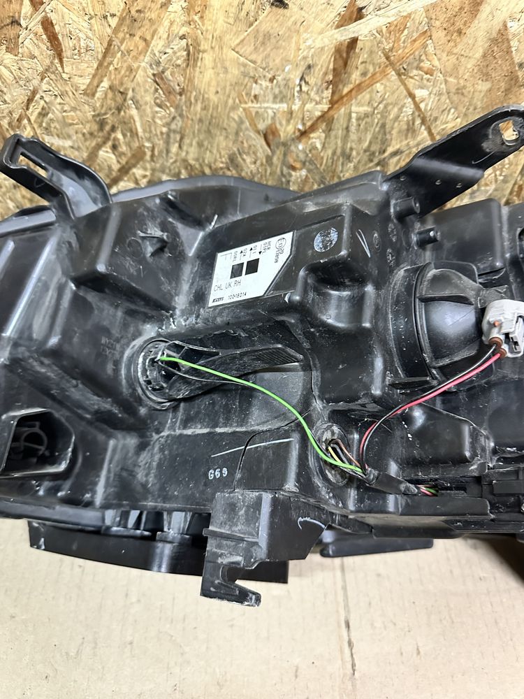 Передня права фара Nissan Qashqai ІІ Нісан Кашкай 2 J11 2014-2017