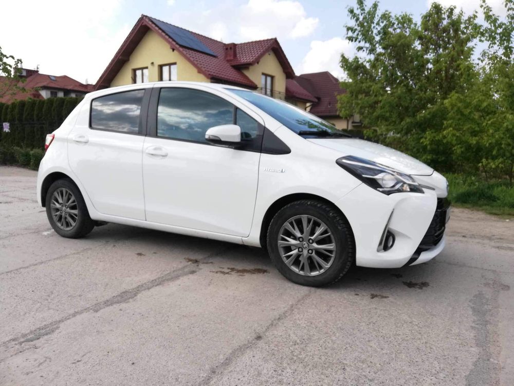 Toyota Yaris Hybrid 2018r