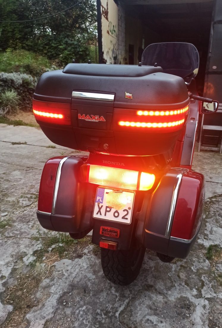 Honda ST 1100 ...
