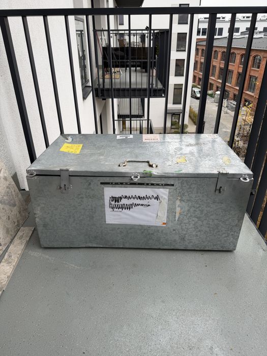 Skrzynia / kontener / kufer 100 x 55 x 45 cm