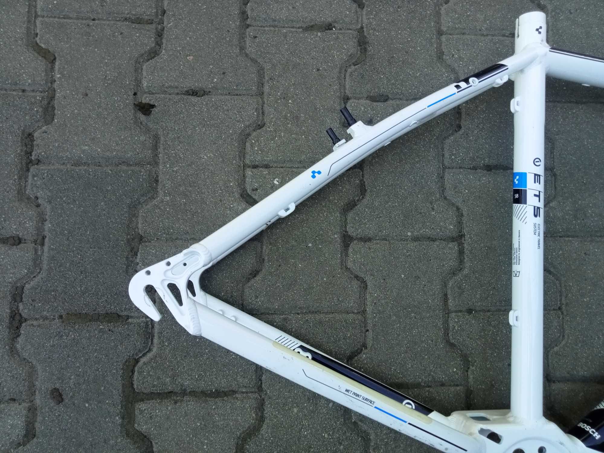 rama roweru elektrycznego cube trekingowa pod bosch classic