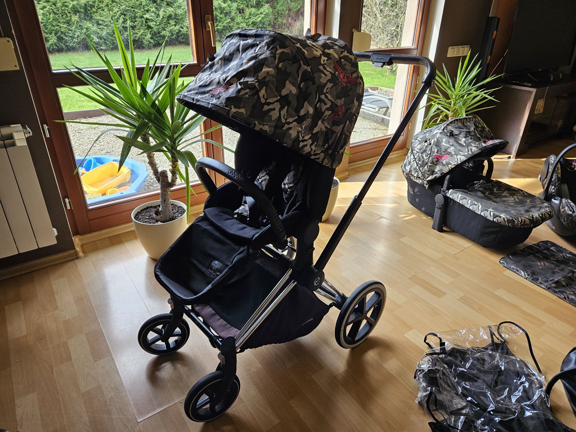 Cybex Priam Platinium Butterfly Cały zestaw 4w1 Wózek Fotelik Baza