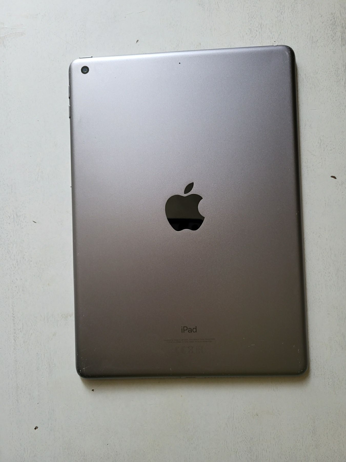 Ipad 9.7" 2018 128 гб wifi neverlock 6 покоління