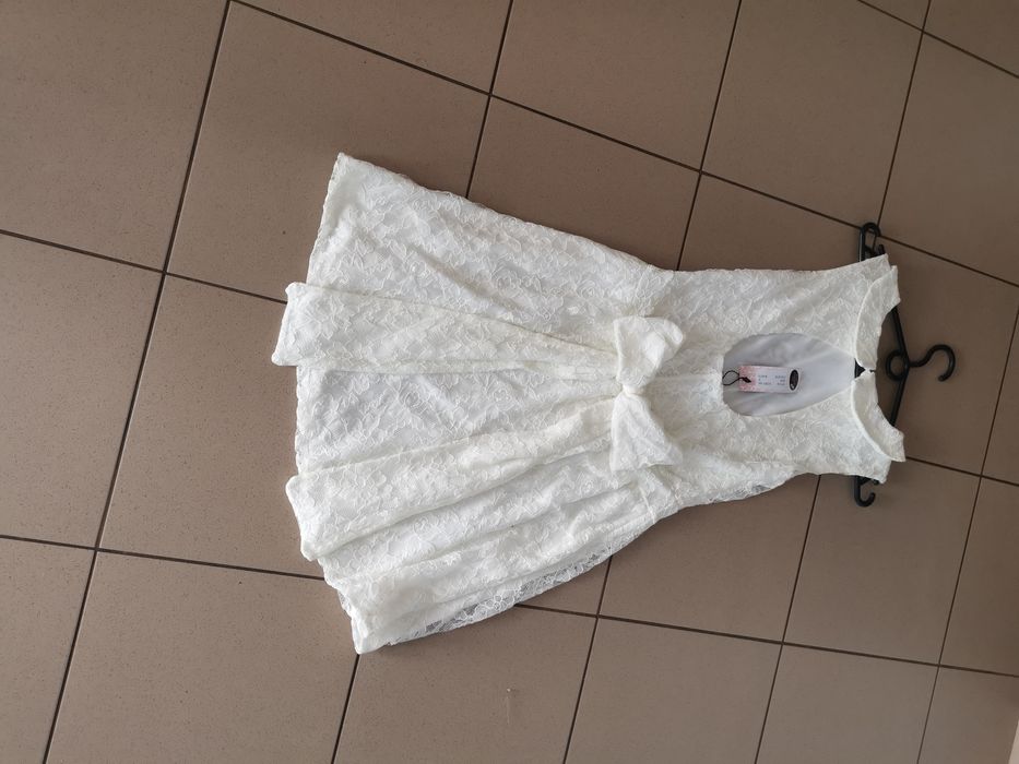 Sukienka koronkowa z kokardą z koronki bez rękawów midi ślub wesele el