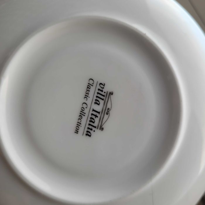 Villa Italia porcelanowy dzbanek do herbaty ze spodkiem