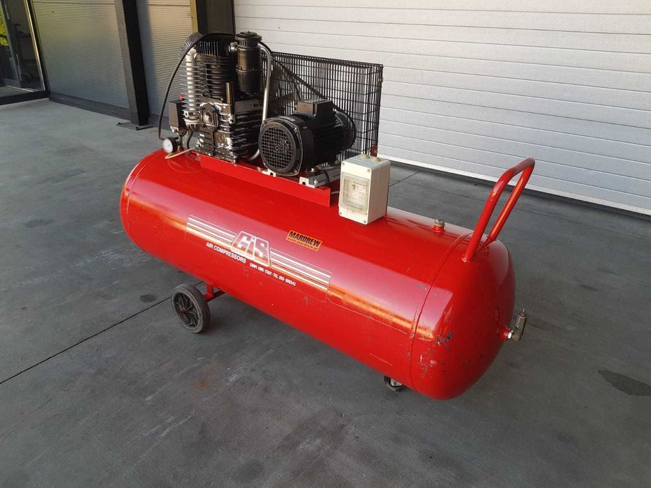 Kompresor GIS 270 L 6/25