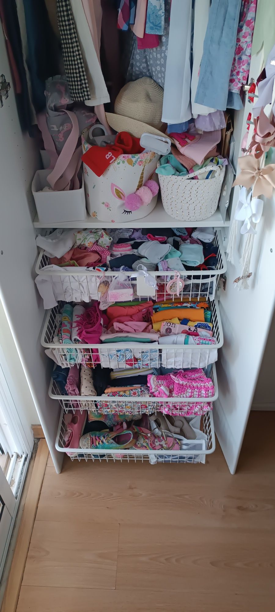 Roupeiro IKEA em boas condições